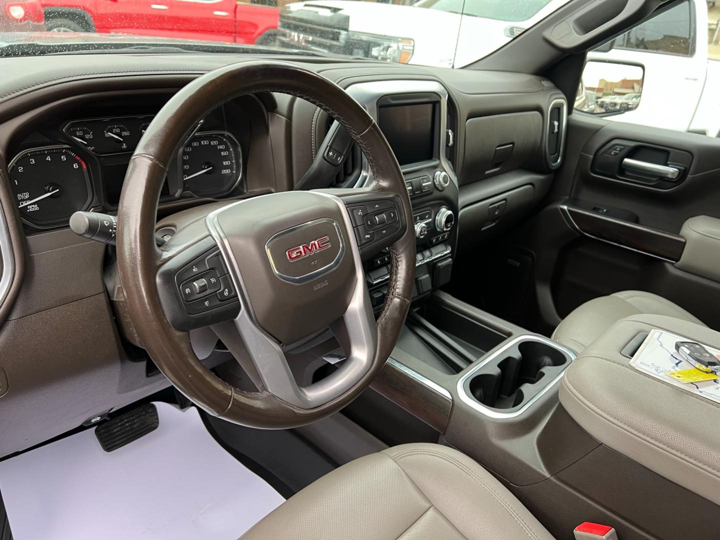 2021 Blue /Blue GMC Sierra 1500 SLT (3GTU9DED7MG) with an 5.3L V8 engine, automatic transmission, located at 116 5th Avenue South, Lewistown, MT, 59457, 47.063877, -109.427879 - Unleash the Power of the Roads with Our Pre-Owned 2021 GMC Sierra 1500 Crew Cab 4WD! Experience the thrill of the open road in this stunning GMC Sierra 1500, a beast on wheels that's ready to conquer any terrain! Don't miss your chance to own this powerful machine - now available in our pre-owned - Photo#17